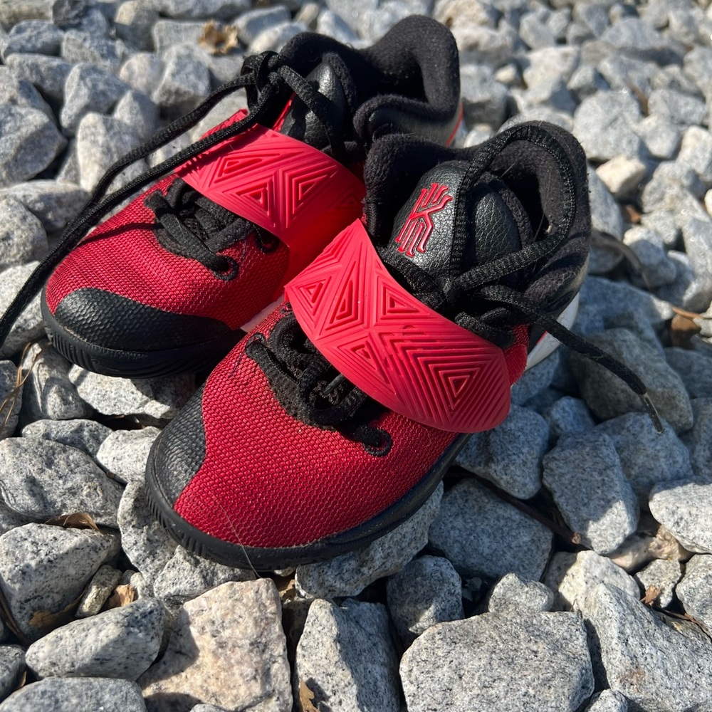 Size 12C Nike Kyrie Boys Shoes